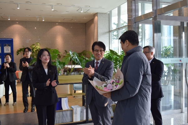 (2월) 이주호 사회부총리 겸 교육부 장관 한국사학진흥재단 역할 재정립 방안 간담회 참석 대표이미지