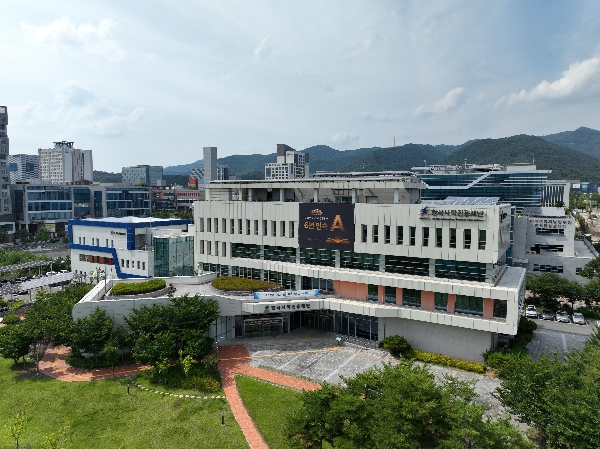 ( 25.7.8.) 한국사학진흥재단, 2025년 2학기 행복기숙사 입주생 모집 대표이미지